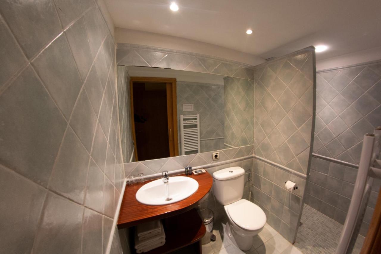 Hostal Cabrerès Cantonigros Extérieur photo