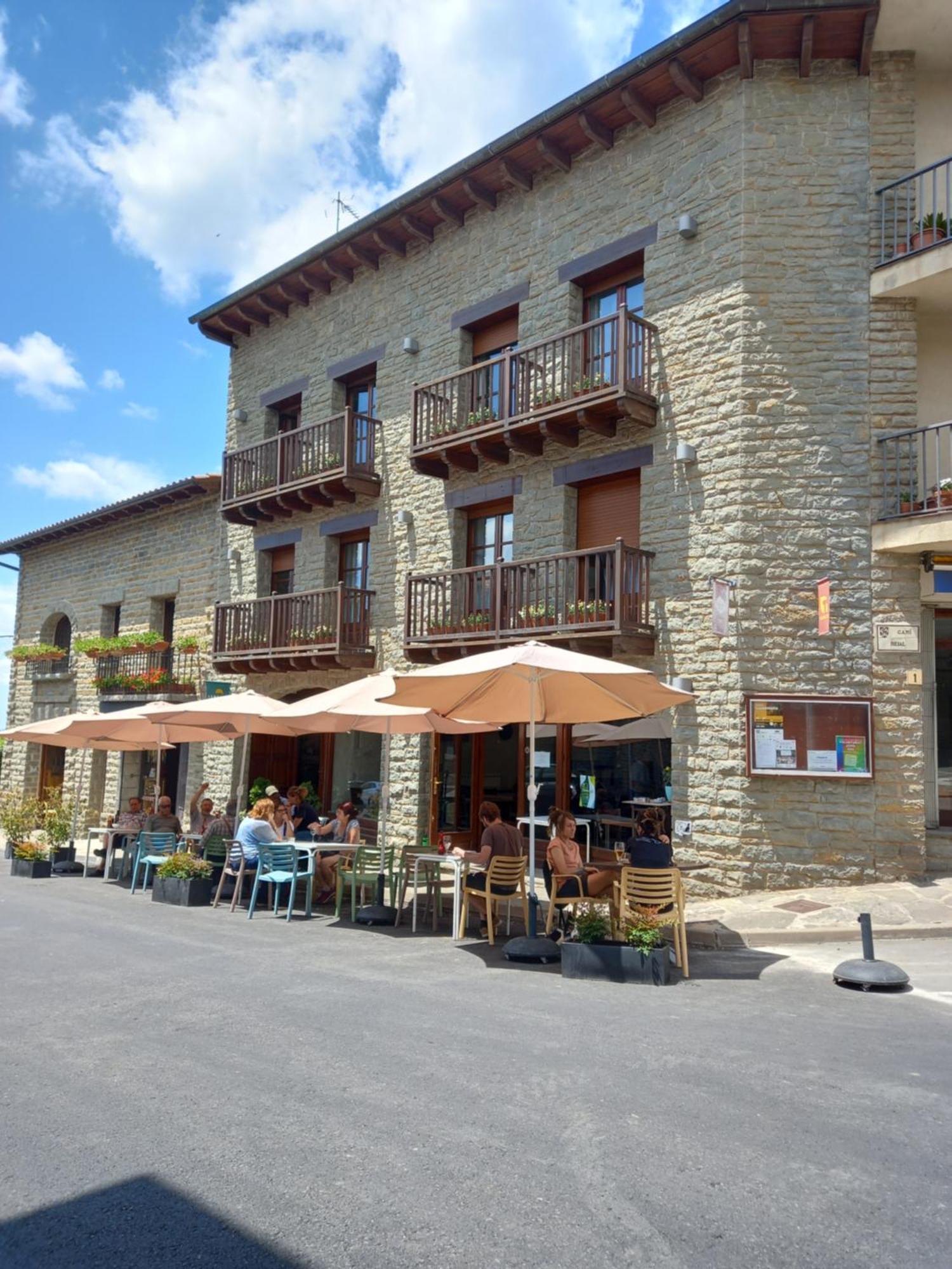 Hostal Cabrerès Cantonigros Extérieur photo